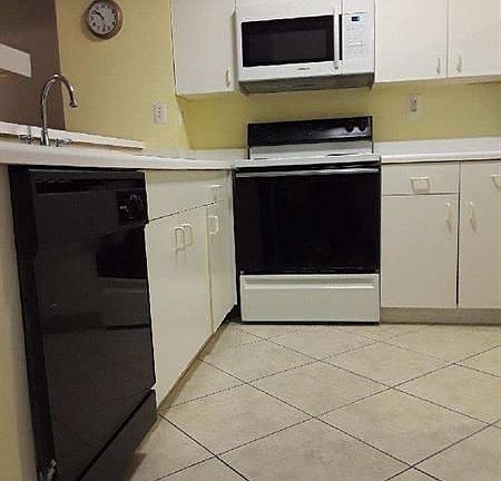 5th image of 2640 S University Dr APT 120