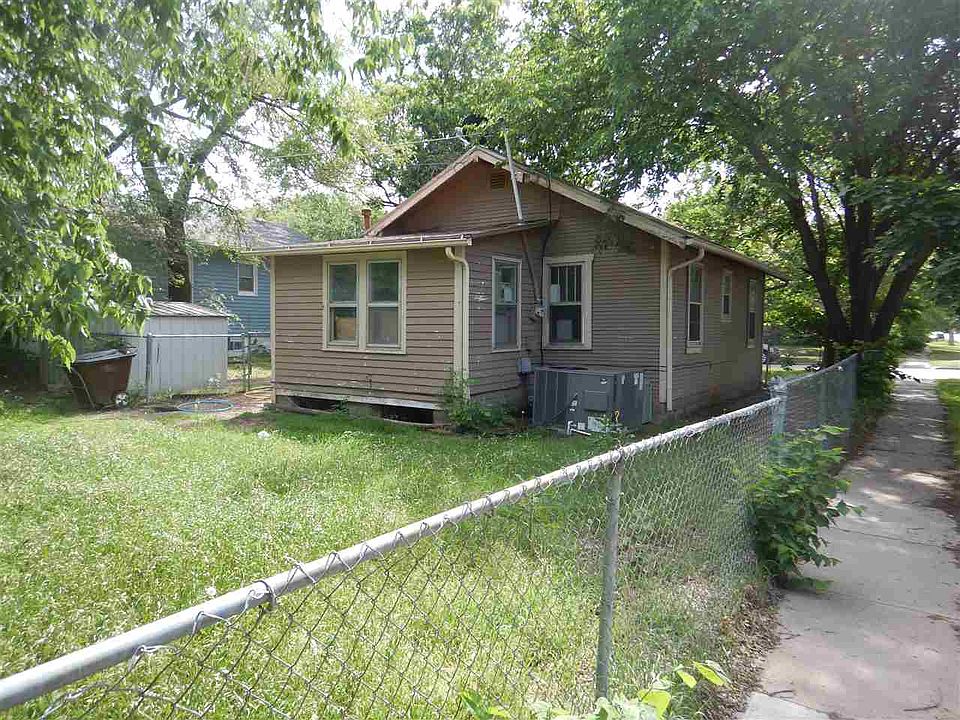 2nd image of 258 N Richmond Ave