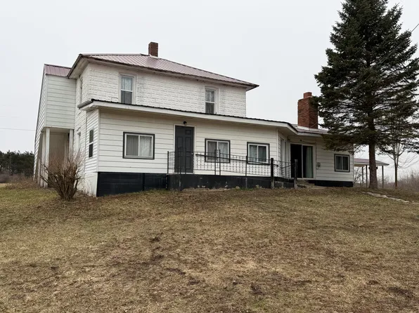 7202 21 Mile Rd, Evart, MI 49631