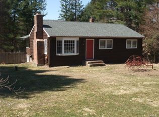 32 Brushy Hill Rd, Newtown, CT 06470