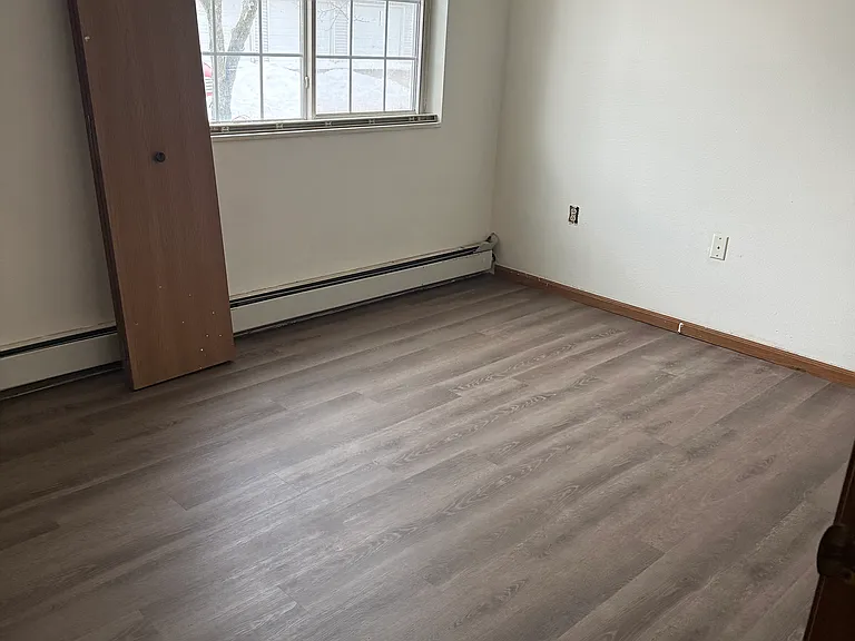 907 Madison Ave #4 — Photo 5