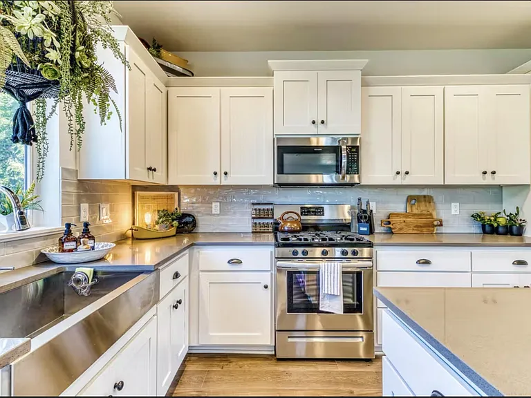 2505 Rockrose Ln — Photo 9