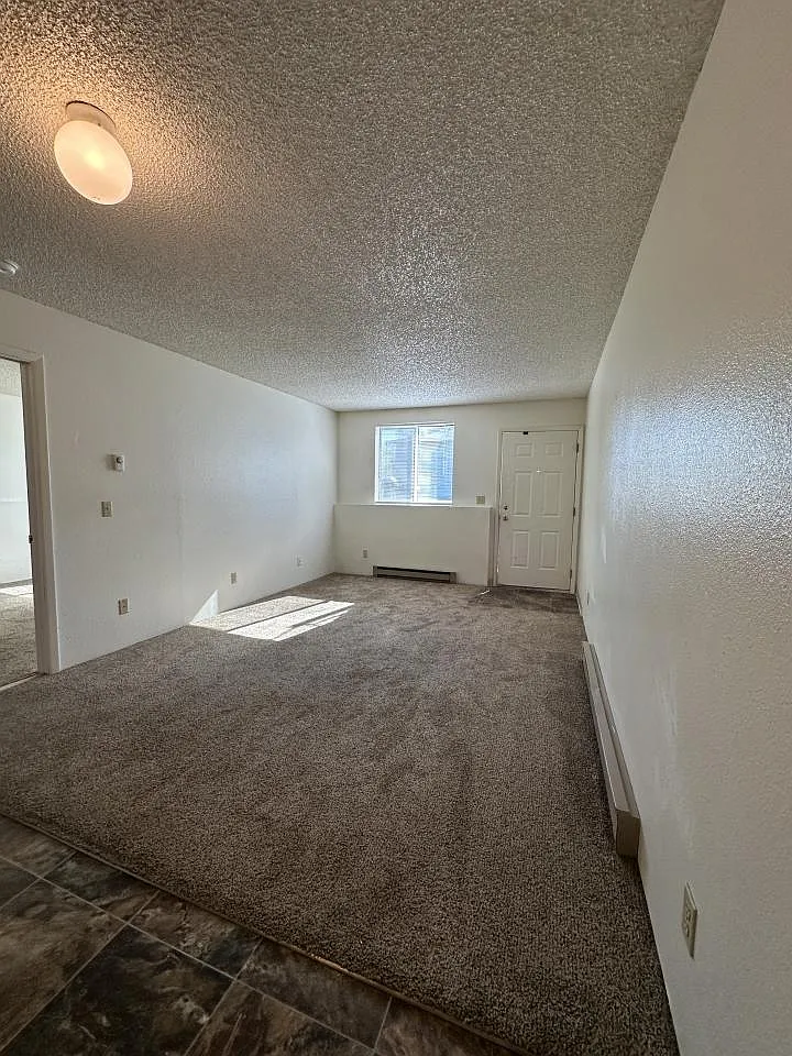 Building Photo - 148 Prickett Ln #9