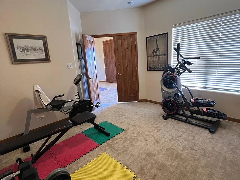 Superstition Dr — Photo 5