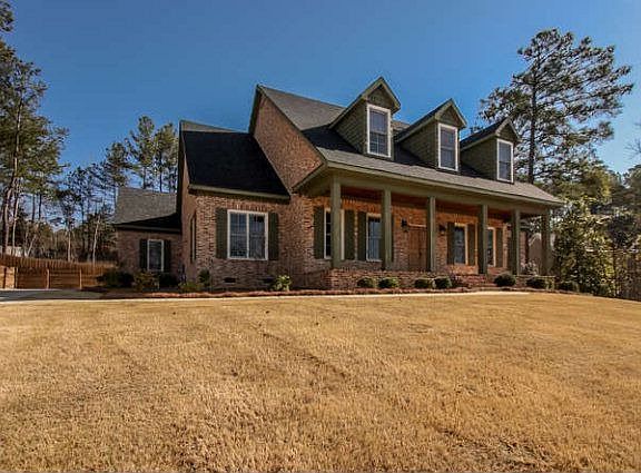 2nd image of 3491 Greenway Dr