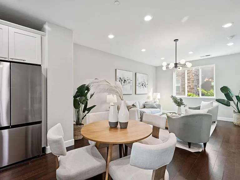 5977 Larkstone Loop — Photo 12