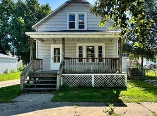 1506 11th St, Menominee, MI 49858