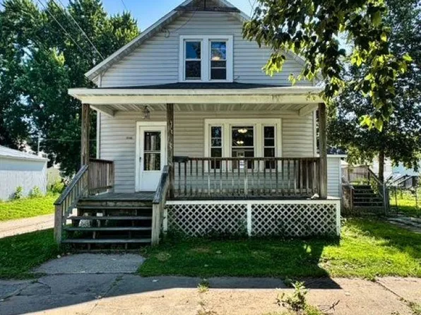 1506 11th St, Menominee, MI 49858