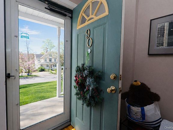 4th image of 90 S Middletown Road