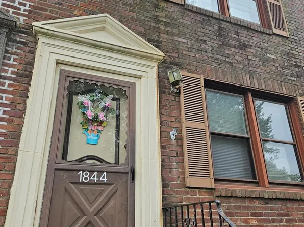 1844 Arthur St, Philadelphia, PA 19152