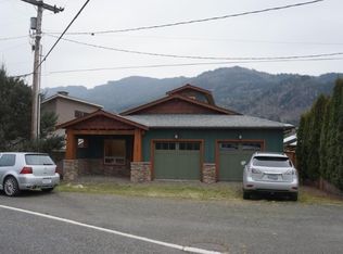 246 Shallow Shore Rd, Bellingham, WA 98229