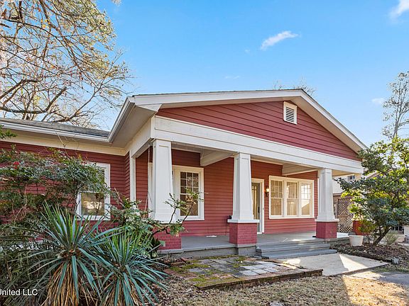 4th image of 801 Arlington St