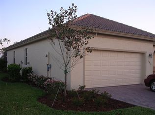 11860 Bramble Cove Dr, Fort Myers, FL 33905
