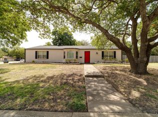 6088 Wonder Dr, Fort Worth, TX 76133