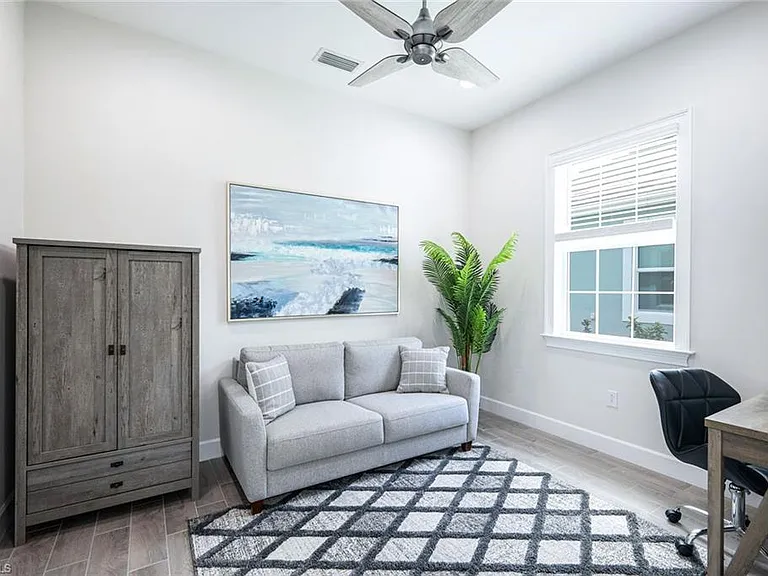6875 Saona Ct — Photo 13