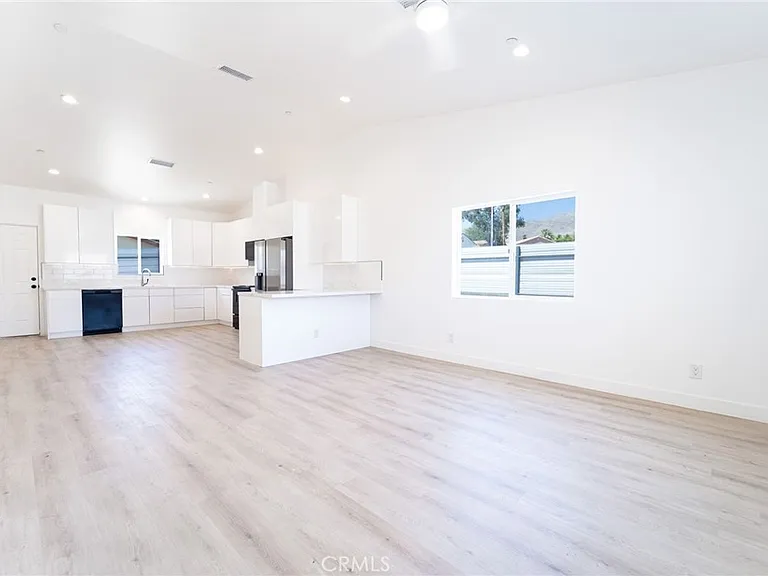 9473 Palm Dr — Photo 3