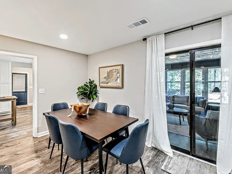527 Charing Cross Dr — Photo 9