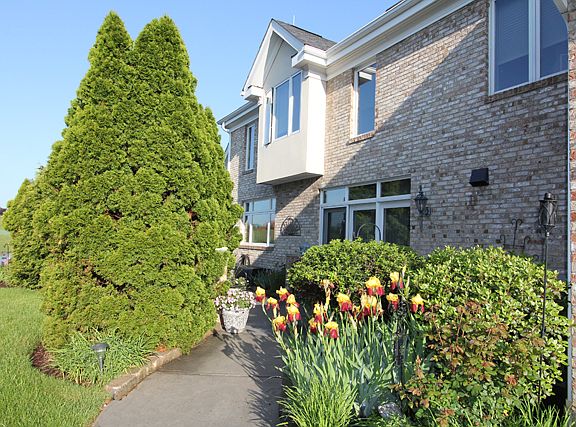 Sidewalk to private patio