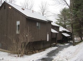 445 Old Quechee Rd, Hartford, VT 05047