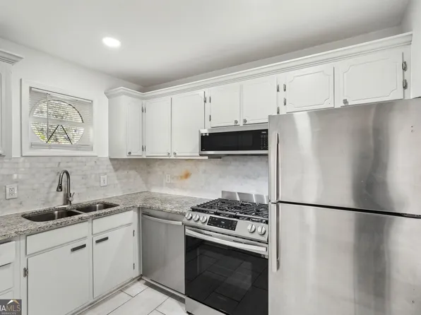 5400 Roswell Rd Unit C3, Sandy Springs, GA 30342