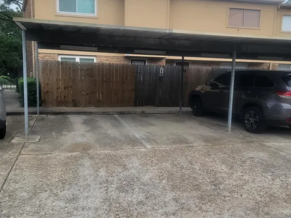 3303 W Greenridge Dr APT 15, Houston, TX 77057