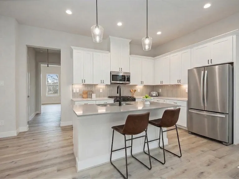 6110 De Campo St — Photo 4