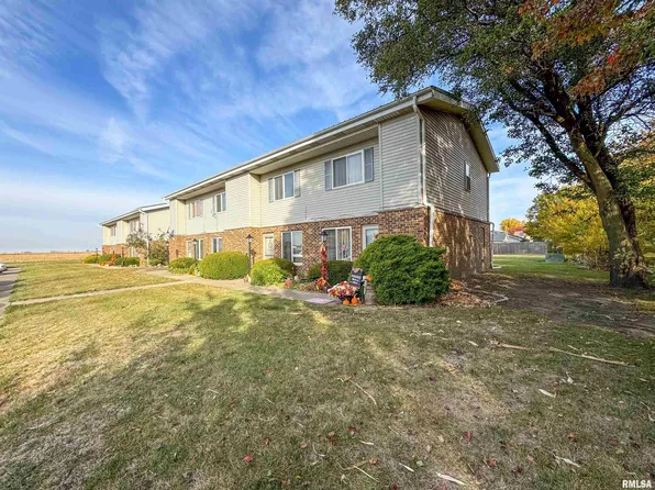 102 E Via Ghiglieri, Toluca, IL 61369