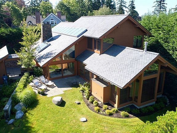 4th image of 17 Shorewood Dr