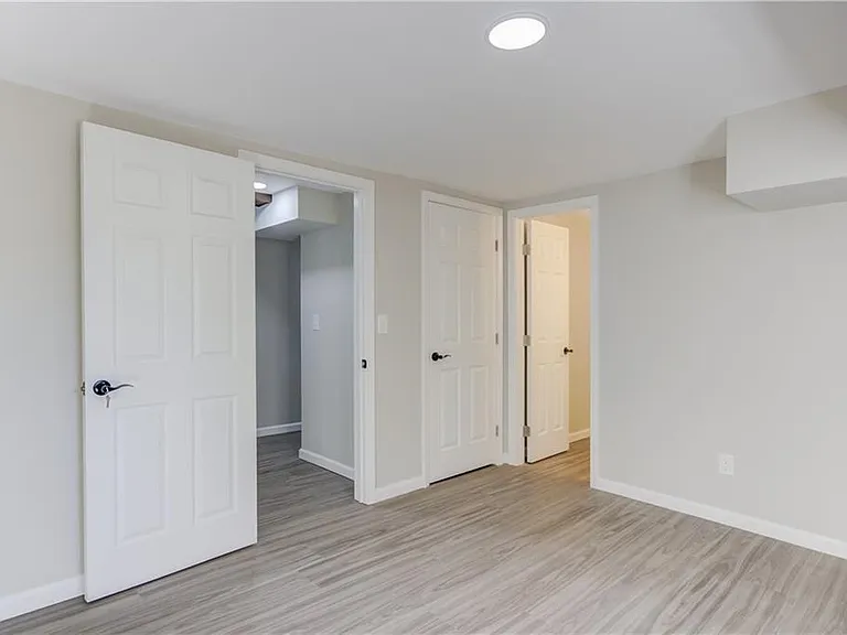 154 Huston Dr — Photo 13