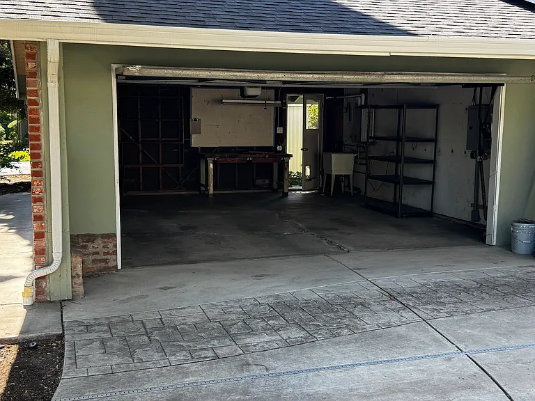 2131 Fernvale Dr — Photo 15