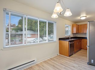 2733 NE 55th St #2733, Seattle, WA 98105