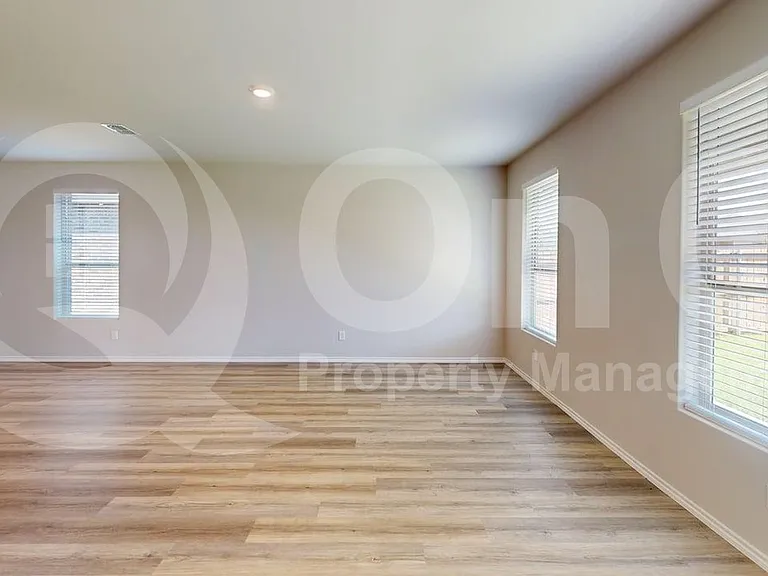 9741 McClane Farm Dr — Photo 5