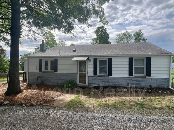 13166 East Ln, Saint Louis, MO 63128
