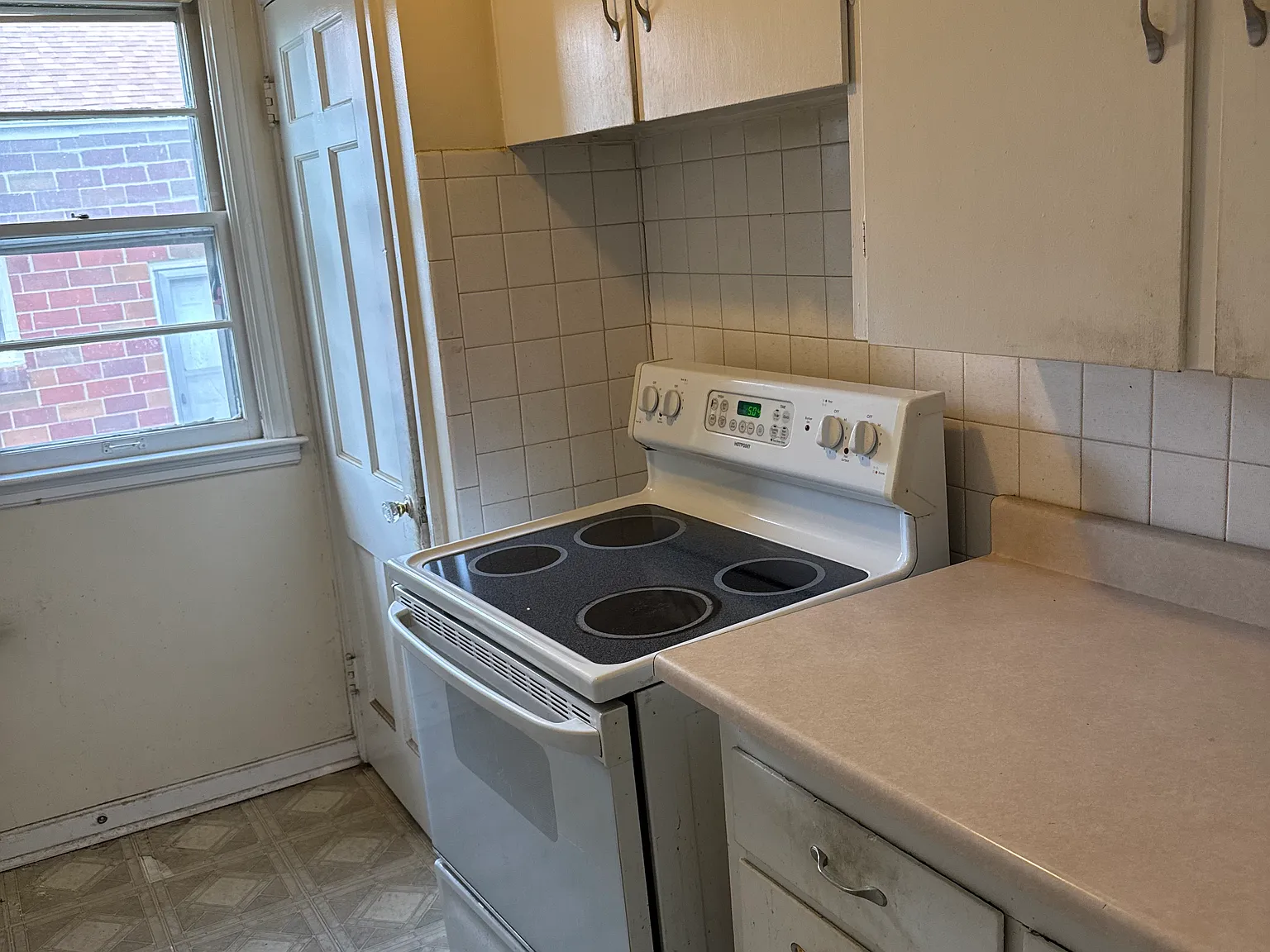 2 bed, 980 sqft, $1,250 — Photo 4
