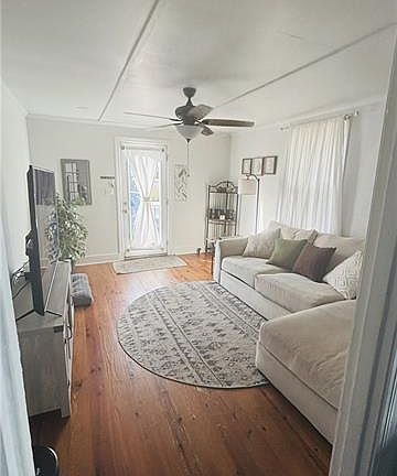 2nd image of 4726 South Dr