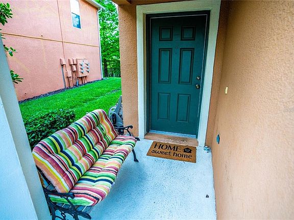3rd image of 10938 Johanna Ave