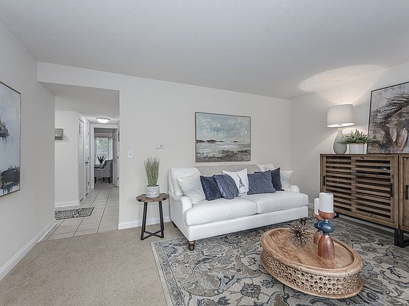 5th image of 8713 Harpers Point #8919B