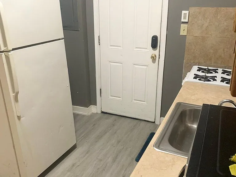 339 S 4th St #2F — Photo 4