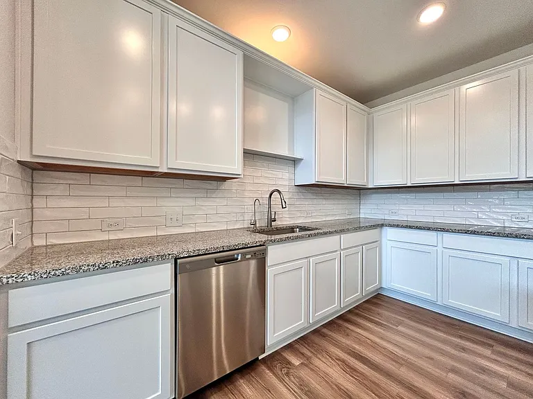 208 Azalea Springs Rd — Photo 19