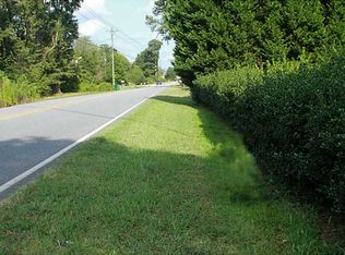 105 Clark Dr, Alpharetta, GA 30004