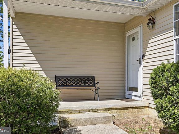 3rd image of 50 Highland Ave
