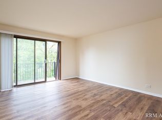 32985 N John Mogg Rd #303, Grayslake, IL 60030