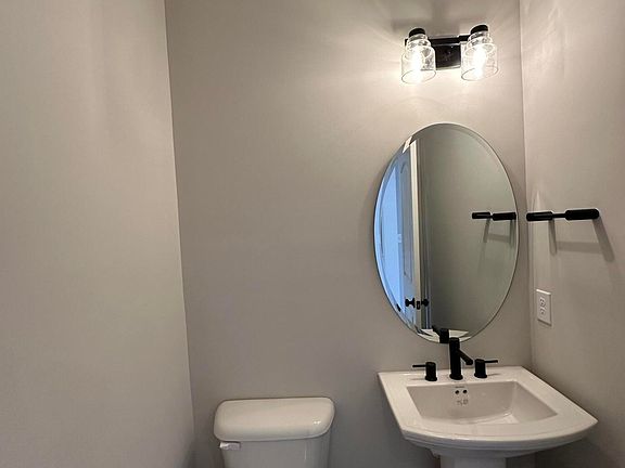 4th image of 4105 Watersail Drive #136