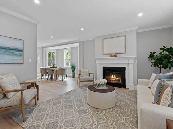 73-73R Knoll St #73R, Roslindale, MA 02131