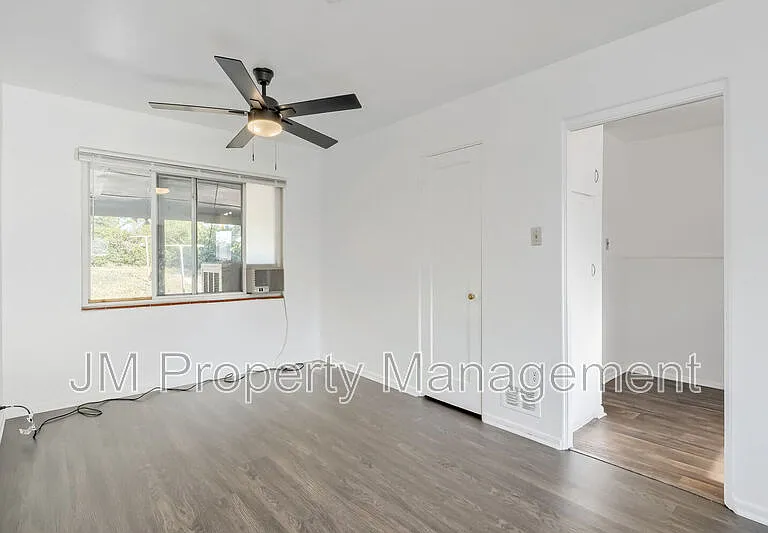 1211 S Shoshone St — Photo 4