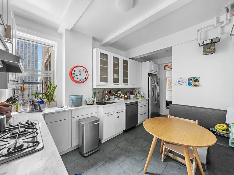 145 E 92nd St #10A — Photo 9