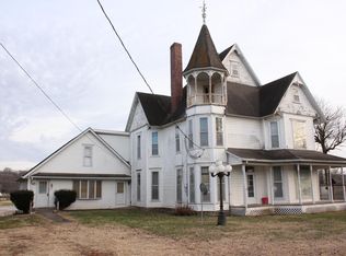 507 East St, Cassville, MO 65625
