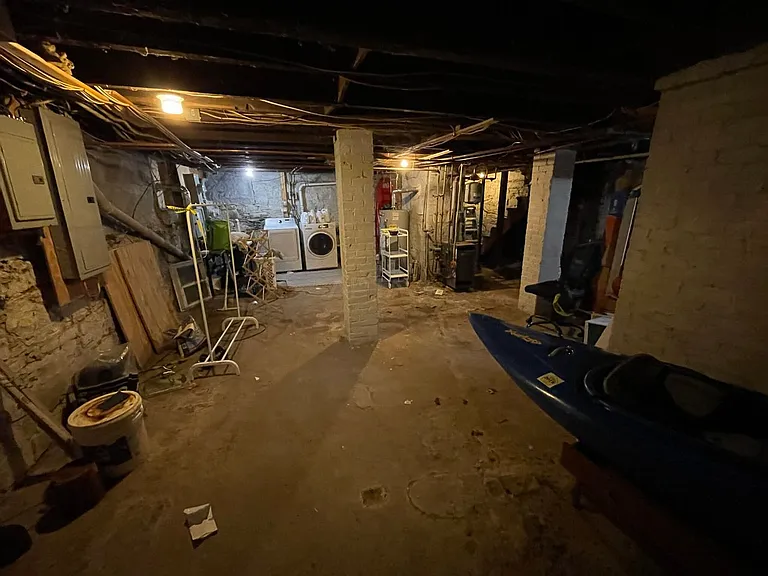 25 Mount Vernon St #HOUSE — Photo 9
