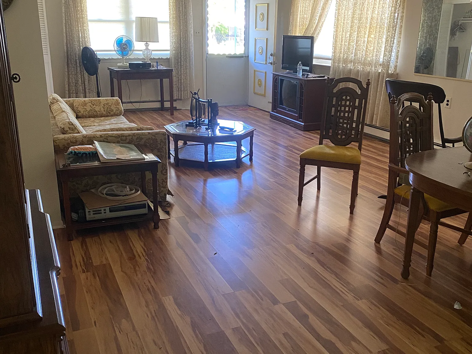 313 Barbados Dr N — Photo 2