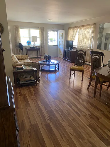 313 Barbados Dr N Photo 1
